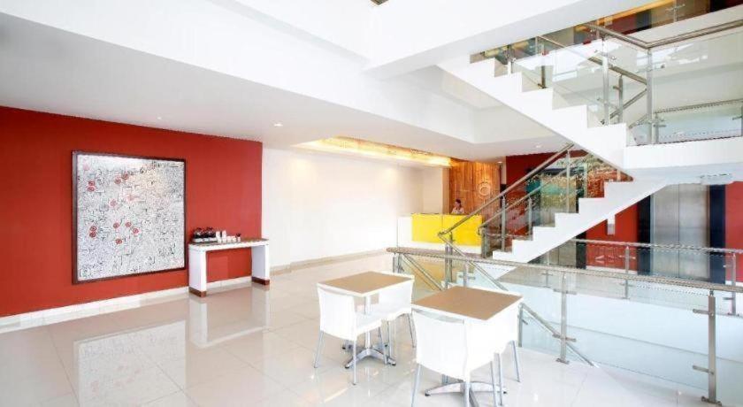 Amaris Hotel La Codefin Kemang Jacarta Exterior foto